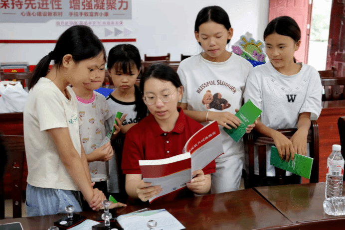 知行中华 | 推普春风度关山：他们开展了一堂行走在边疆的“大思政课”