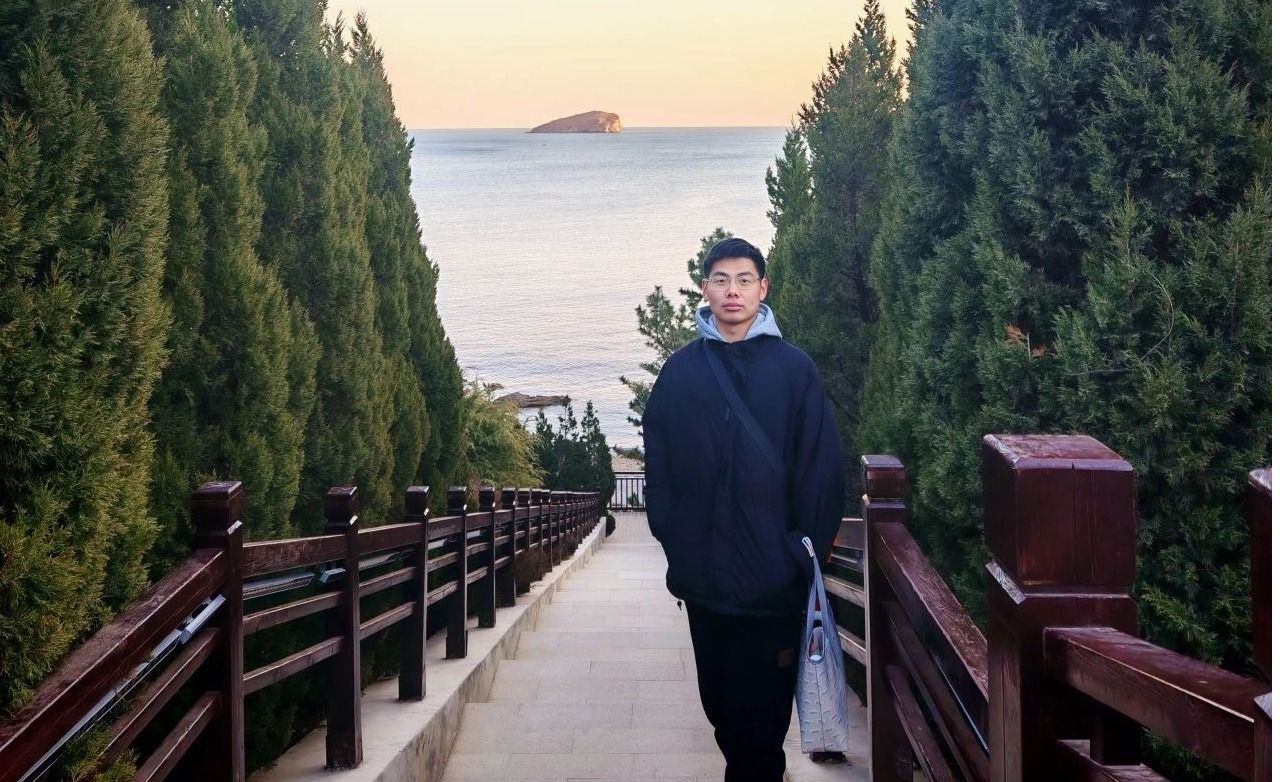 优秀毕业生胡浩：“当你成功突破重重阻碍后，未来的路将更加开阔！”